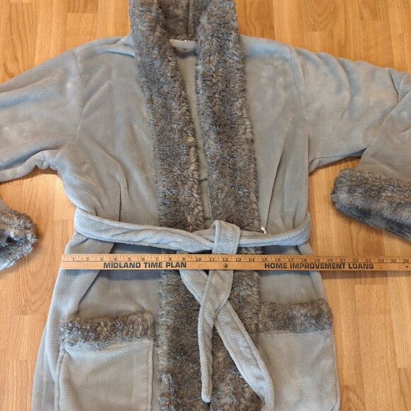 Pottery Barn Bathrobe Faux Fur Trim Gray Womens Long Plush Cozy - Picture 3 of 6